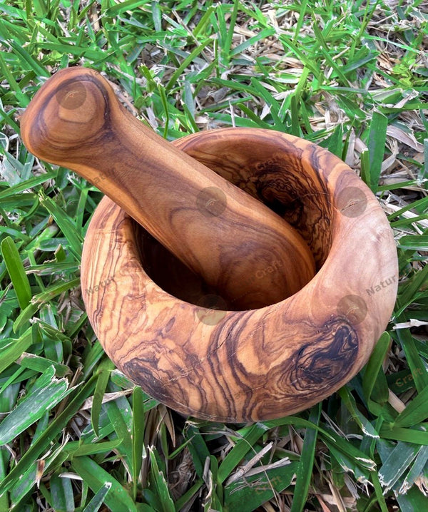 Olive wood mortar and pestle, 14 cm